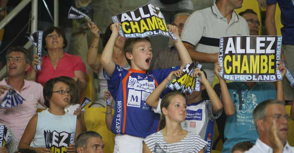 applaudisseur carton plié tap tap tap-tap supporter